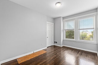 310 Hendrie St, Unit #2 in Detroit, MI - Building Photo - Building Photo