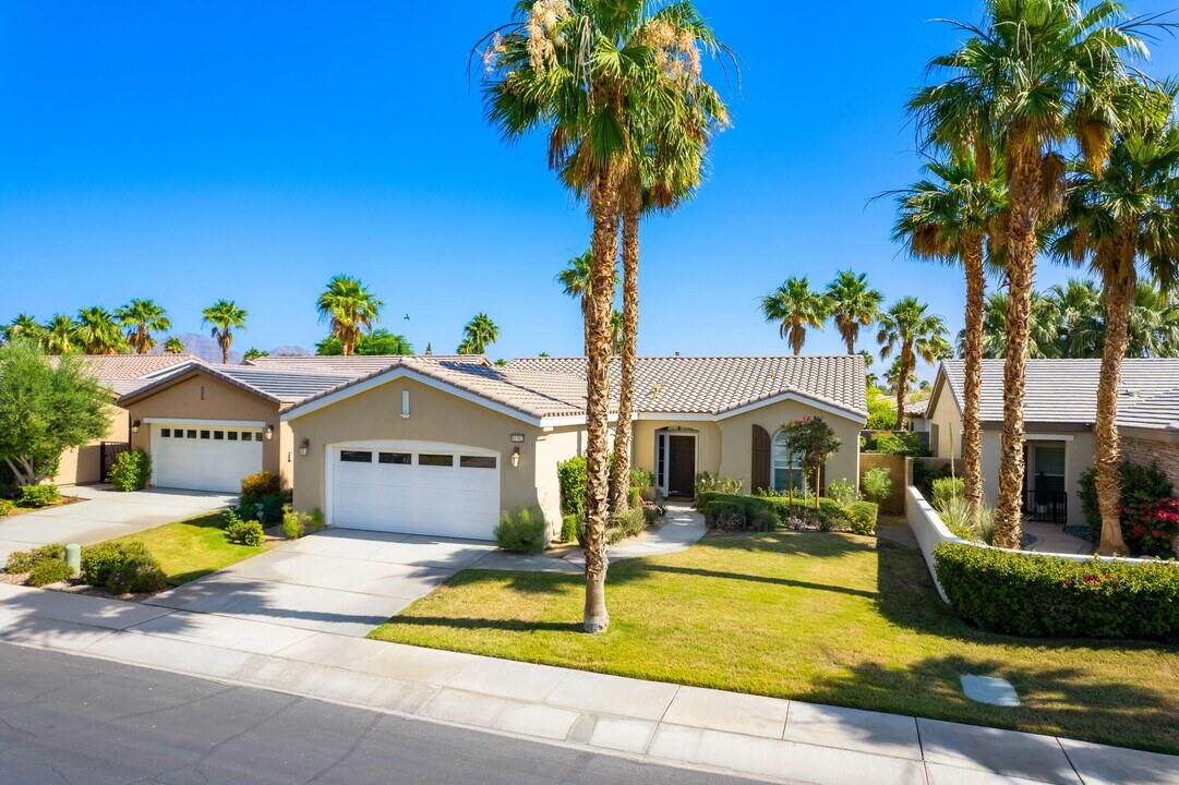 81462 Joshua Tree Ct in La Quinta, CA - Foto de edificio