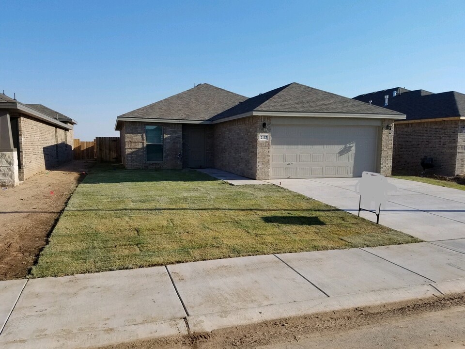 2117 136th St in Lubbock, TX - Building Photo