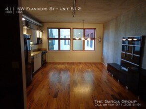 411 NW Flanders St-Unit -Unit 512 in Portland, OR - Building Photo - Building Photo