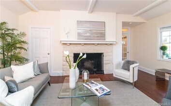 1 Senate Pl in Larchmont, NY - Building Photo - Building Photo