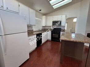 39914 Milan Dr in Palmdale, CA - Building Photo - Building Photo