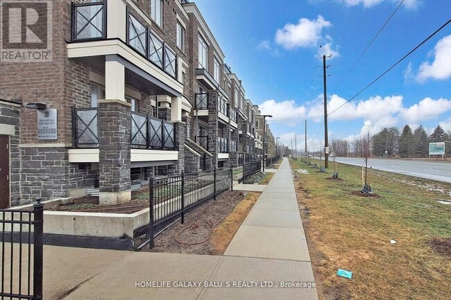 30 Westmeath Ln in Markham, ON - Building Photo - Building Photo