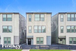 18616 Whimsic Aly in Shenandoah, TX - Building Photo