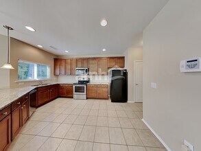 253 Averasboro Dr in Clayton, NC - Foto de edificio - Building Photo