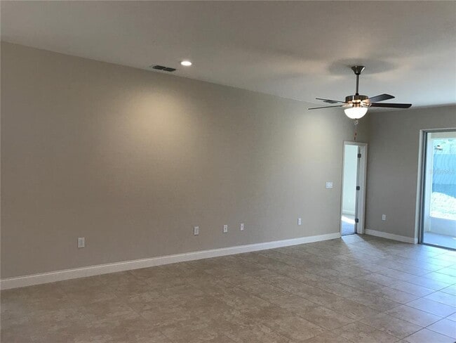 3338 Pearly Dr in Lakeland, FL - Building Photo - Building Photo