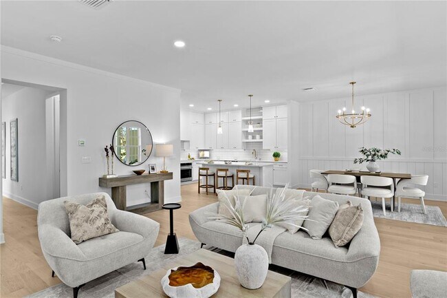 440 GILMAN Pl in St. Petersburg, FL - Building Photo - Building Photo