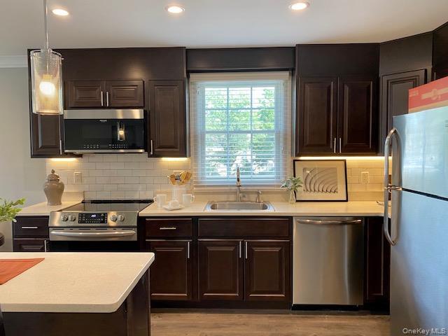 168 Fulton St in Farmingdale, NY - Building Photo - Building Photo