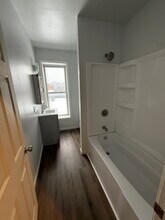 250 High St, Unit 3 in Morgantown, WV - Foto de edificio - Building Photo