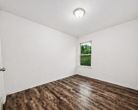 2847 Messenger Wy in Bryan, TX - Building Photo - Building Photo