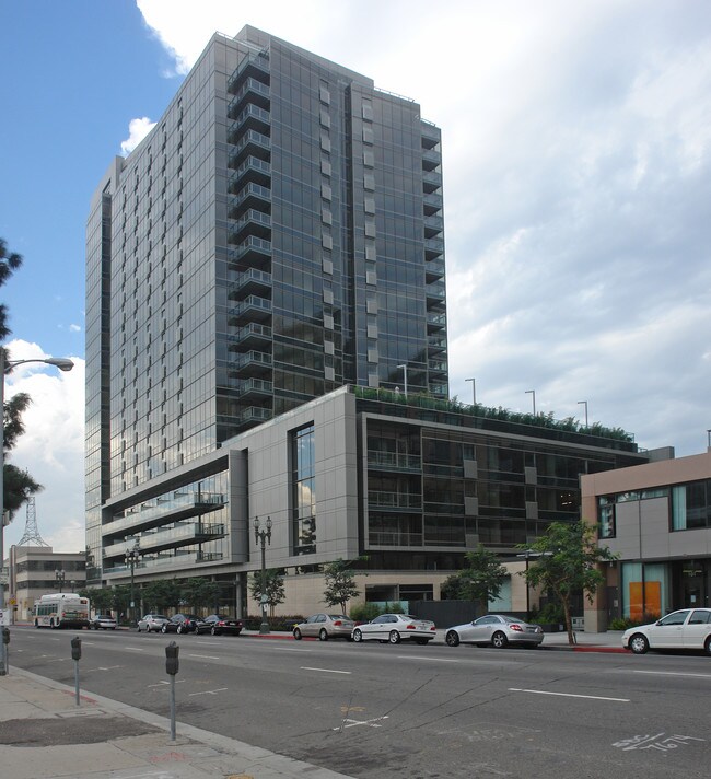 EVO South Apartments Los Angeles, CA Apartments For Rent