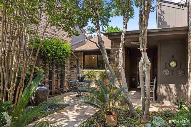 property at 2806 Mill Valley Dr