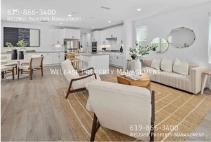 11050 Solstice Wy in San Diego, CA - Building Photo