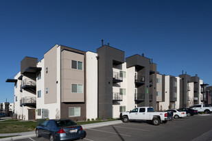 565 E 250 N Apartments