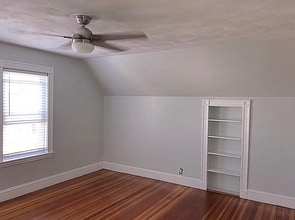 124 Grant Ave, Unit 3 in Medford, MA - Building Photo - Building Photo