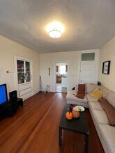 36 Melendy Ave in Watertown, MA - Foto de edificio - Building Photo