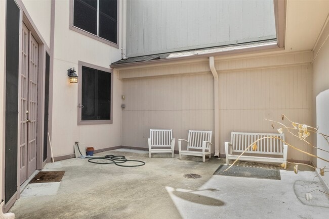 property at 668 N Eldridge Pkwy