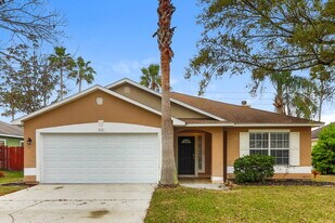 712 Lake Geneva Dr in St. Augustine, FL - Building Photo