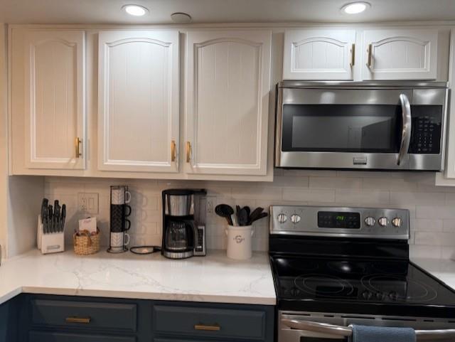 property at 3200 Port Royale Dr S