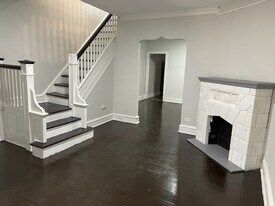 334 N Redfield St in Philadelphia, PA - Building Photo