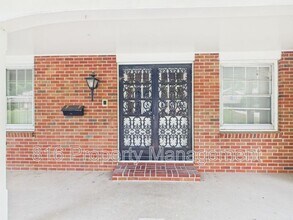 3233 Shady Bend Dr in Independence, MO - Building Photo - Building Photo