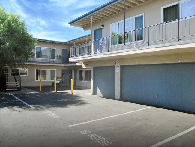 Wilson  Apartments in Orange, CA - Building Photo - Building Photo