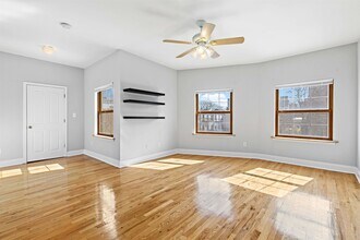 211-213-213 3rd St in Hoboken, NJ - Building Photo - Building Photo