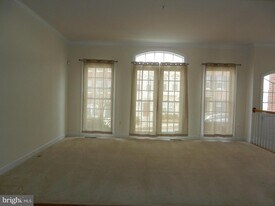 12932 Sugarloaf Chapel Dr in Clarksburg, MD - Building Photo