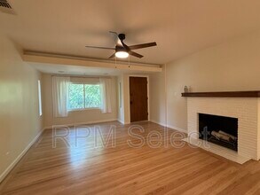 7000 Dudley St in Citrus Heights, CA - Building Photo - Building Photo