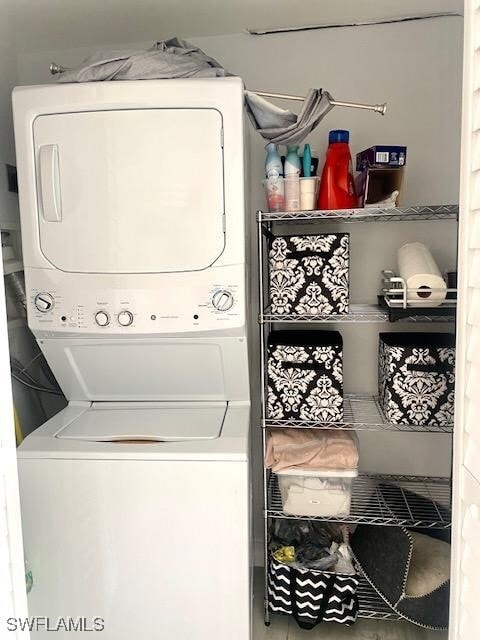 property at 4405 Foremast Ct