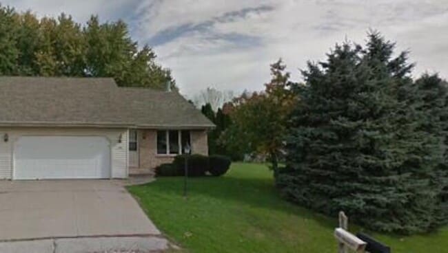 property at 2220 Skylark Dr