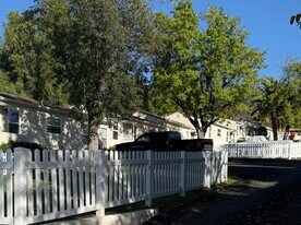 10530 Hillhaven Ave, Unit 1 in Los Angeles, CA - Building Photo