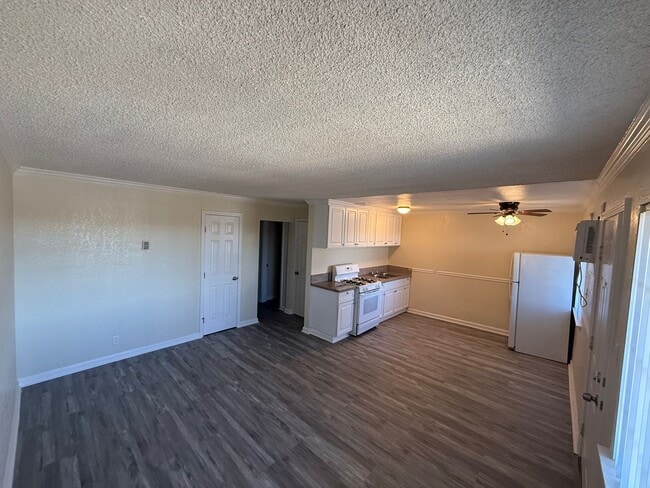 property at 2503 Edison Ave