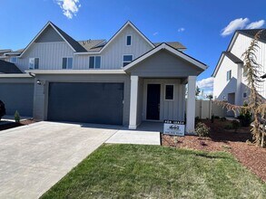 8112 E Fern Brook Dr in Eagle, ID - Building Photo - Building Photo