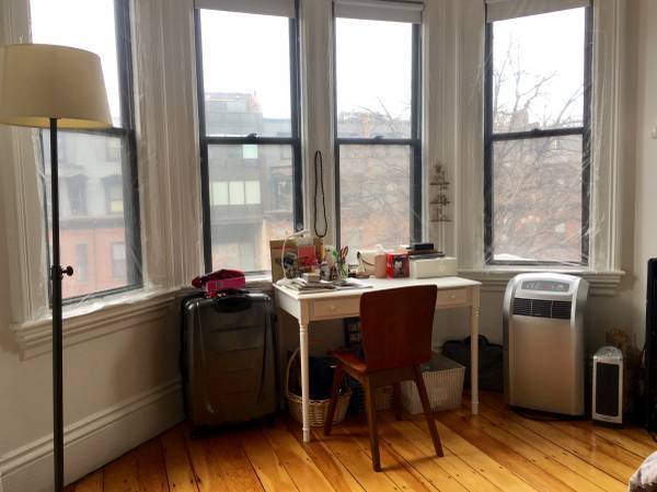 354 Marlborough St, Unit 5 in Boston, MA - Building Photo - Building Photo