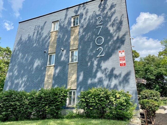 2702 May St