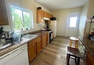 123 Winthrop St, Unit 1 in Medford, MA - Building Photo - Building Photo