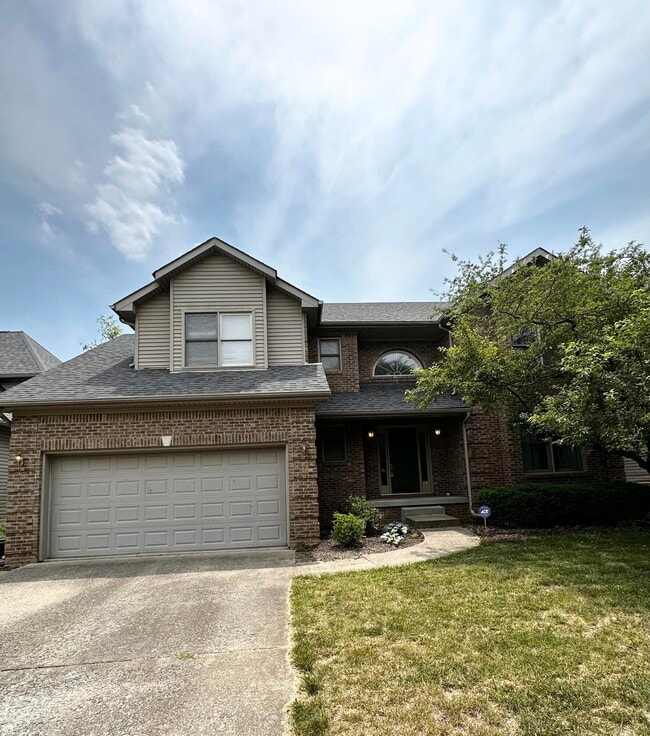 property at 560 Forest Hill Dr
