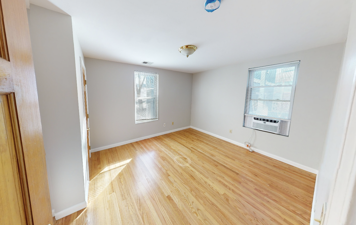 346 Putnam Ave, Unit 2 in Cambridge, MA - Building Photo