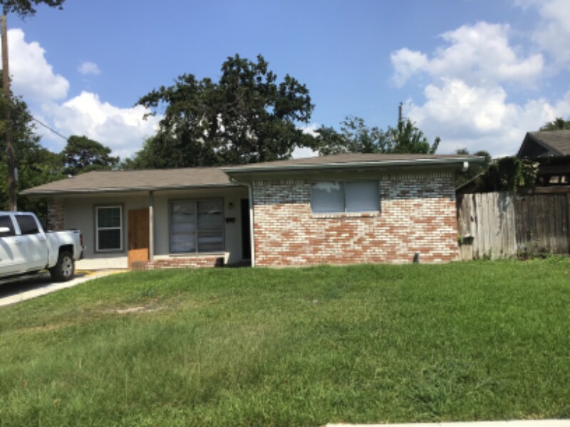 234 Overbluff St in Channelview, TX - Building Photo
