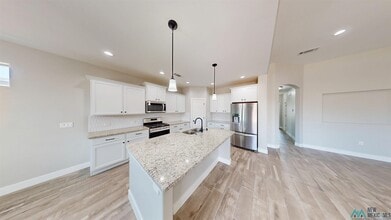 5109 W Grey Ghost Rd in Hobbs, NM - Building Photo - Building Photo