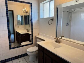 12611 N 42nd Ave in Phoenix, AZ - Building Photo - Building Photo
