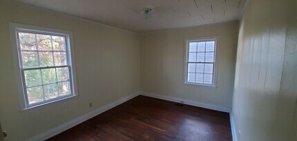 2034 Walker Ave in Greensboro, NC - Building Photo - Building Photo