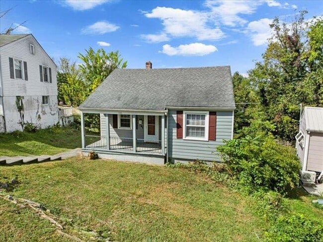 120 Monroe St in Radford, VA - Building Photo - Building Photo