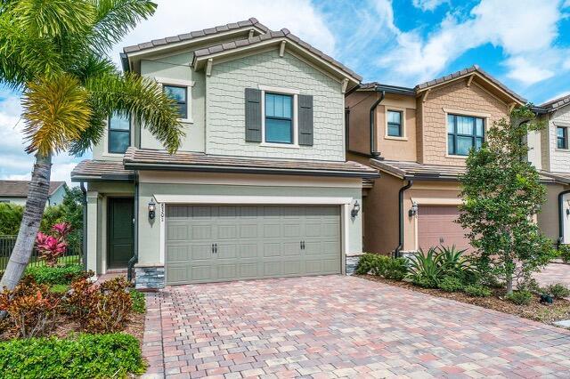 8301 Catria Ln in Wellington, FL - Foto de edificio - Building Photo