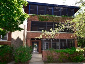 1505 Maple Ave in Evanston, IL - Building Photo