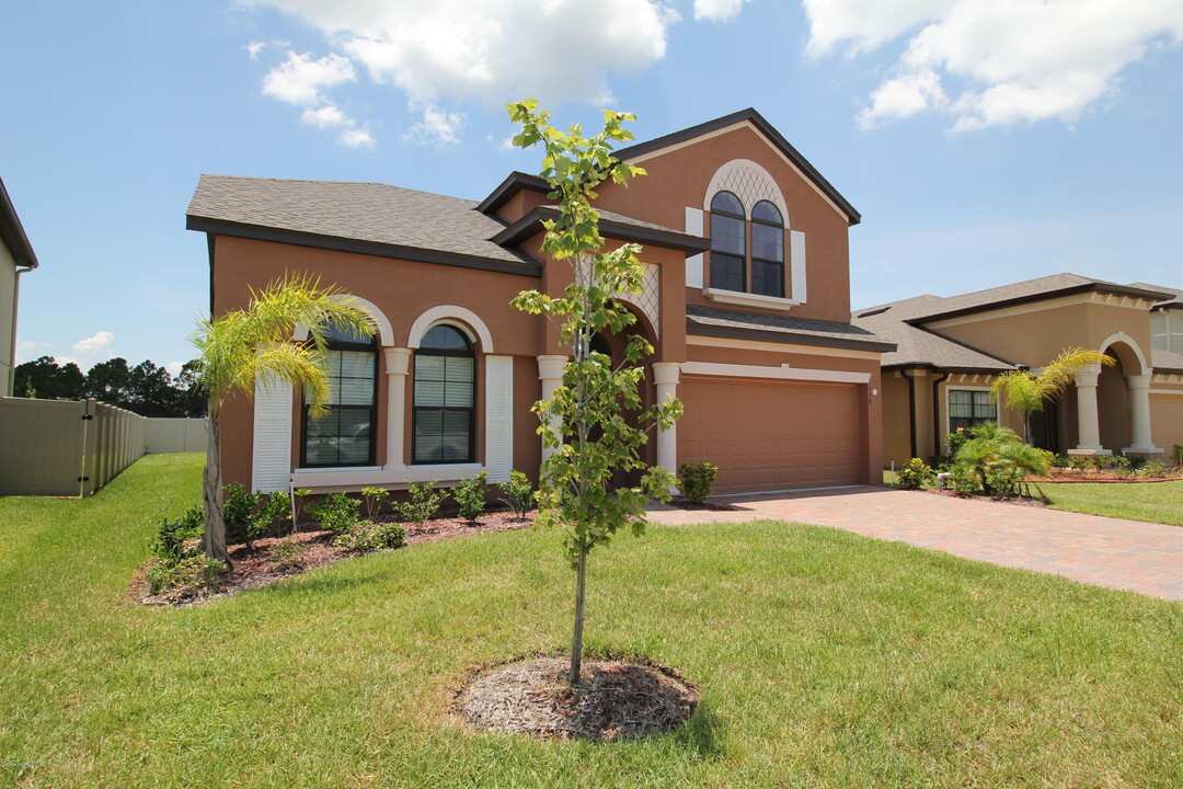 570 Fiddleleaf Cir in West Melbourne, FL - Building Photo