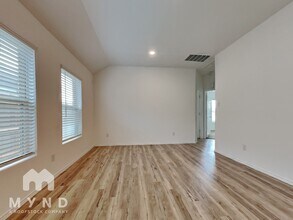 4230 Magnolia Bay Dr in Baytown, TX - Foto de edificio - Building Photo