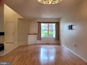 127 Hickory Ln in Wyomissing, PA - Building Photo - Building Photo