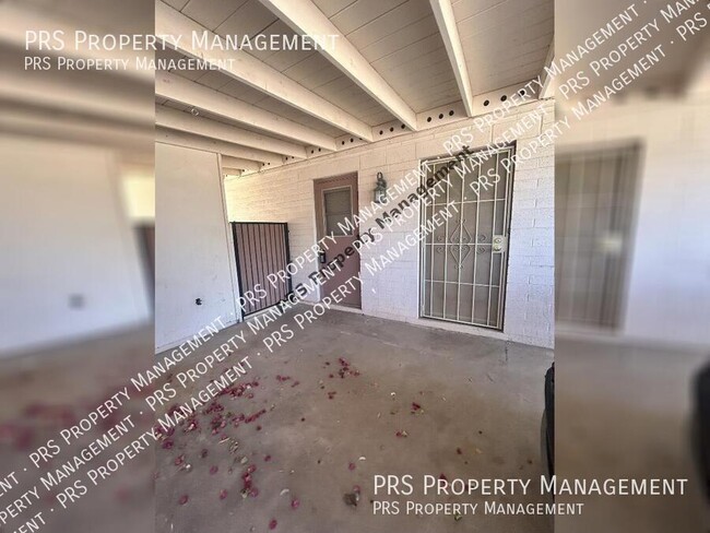 1319 E Campus Dr in Tempe, AZ - Building Photo - Building Photo